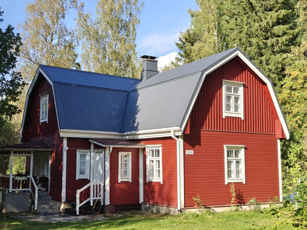 Profiilipelti, mansardikatto