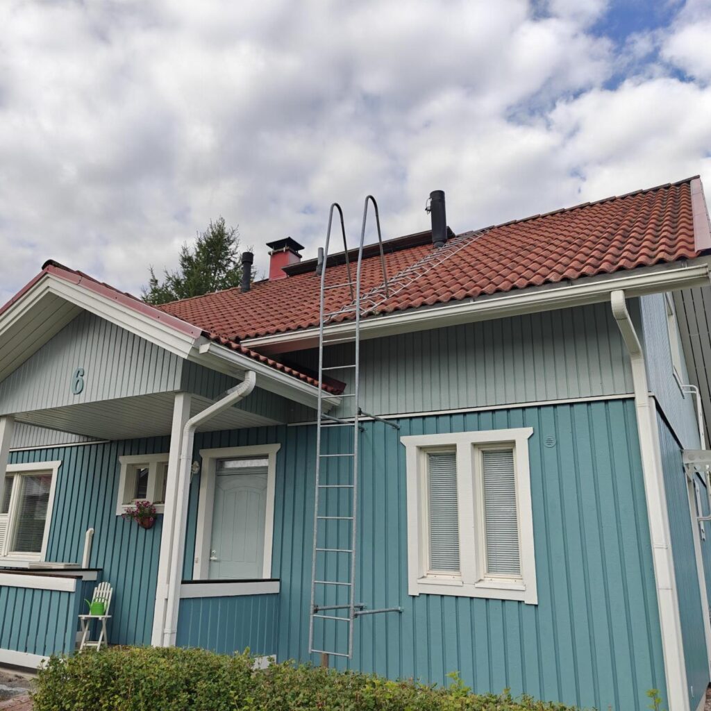 vanha tiilikatto riihimäellä