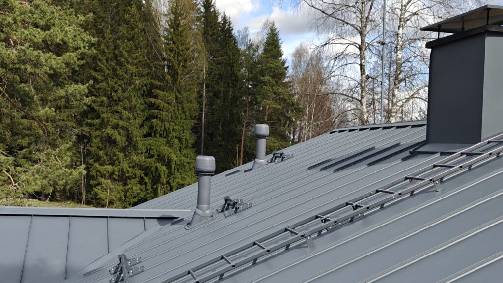 Hiljainen-Peltikatto